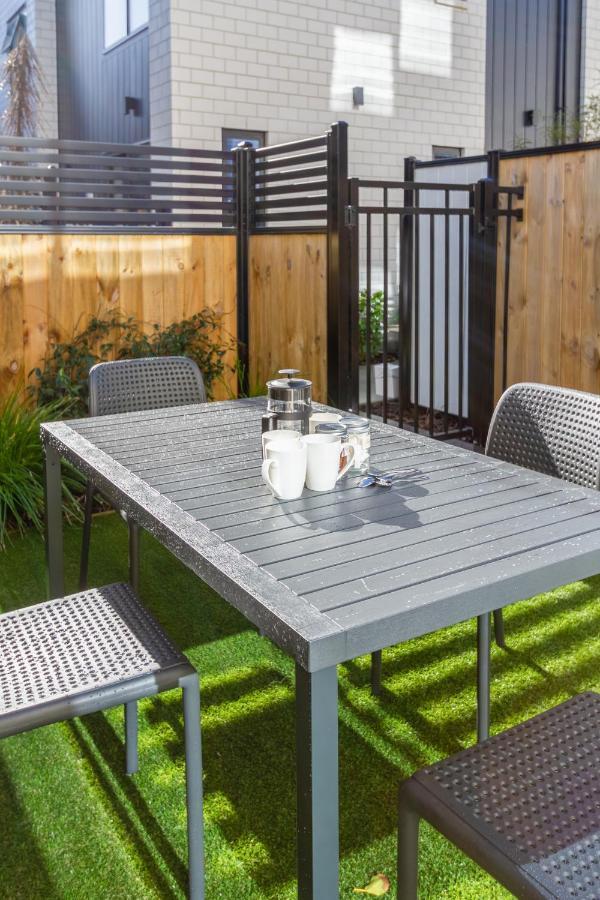 Modern Townhouse Cashel Street 2 Bed 2 Bath Apartment Christchurch Bagian luar foto