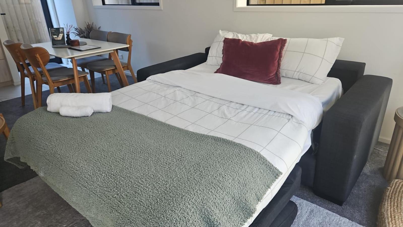 Modern Townhouse Cashel Street 2 Bed 2 Bath Apartment Christchurch Bagian luar foto